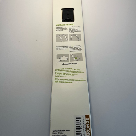 Disney’s Star Wars Limited Edition Pride MagicBand - Picture 4 of 4